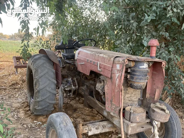 1997 Tractor Agriculture Equipments in Wadi Shatii