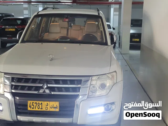 باجيرو 2015 بحاله ممتازة 3500 سي سي رقمز2. pajero 2015 in.excellent condition 35 cc numberb2