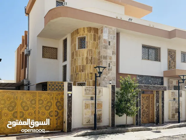 900 m2 4 Bedrooms Villa for Sale in Tripoli Al-Serraj