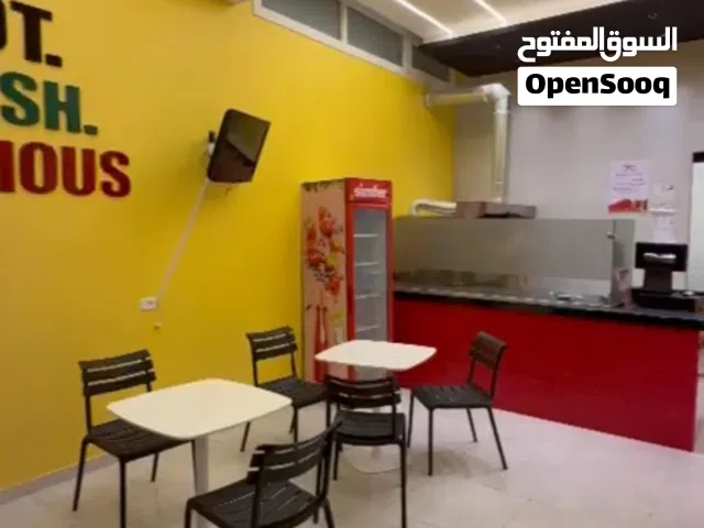 مقهي معجنات وبيتزا بيع عتبة بالمعدات جاهز