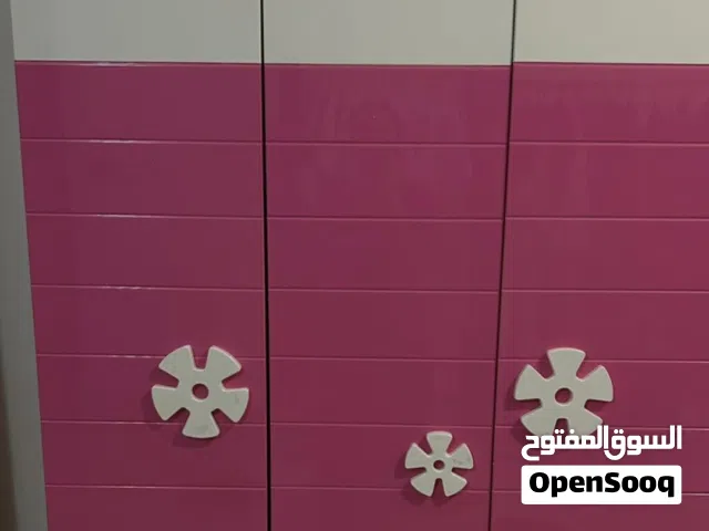 دولاب ملابس
