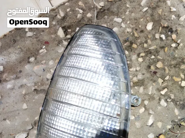 اضوية سيارات مرسيدس موديل  1984 خلفي وامامي مع اضواو دايو موديل 2000مستعملة