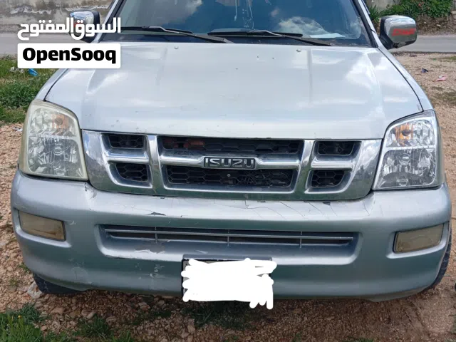 2005 ايسوزو D-ماكس LS