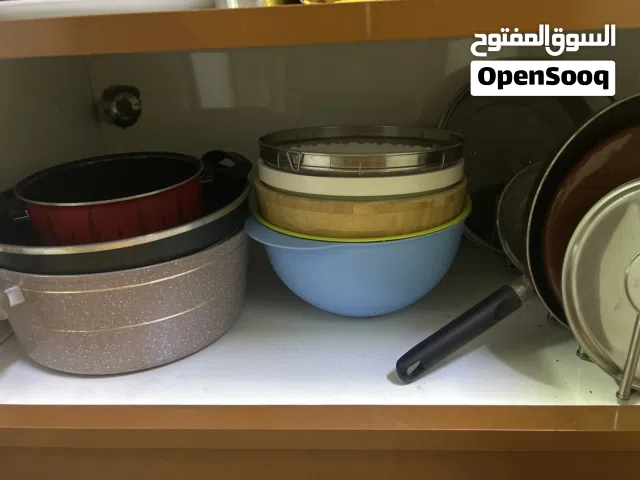 ادوات مطبخ مستعمل لكنها نظيفة جداً