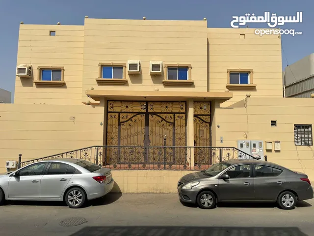 180m2 5 Bedrooms Apartments for Rent in Jeddah Al Manar