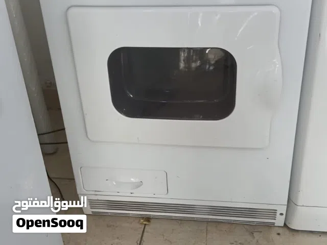حماصه امريكي 7 كيلو انفرتر تحكم لوحه ديجيتال بحاله ممتازه لون ابيض واصله عمان والزرقاء مع