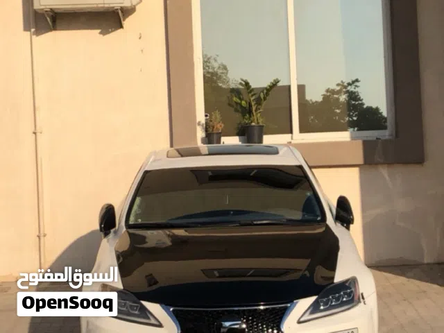 Lexus is350