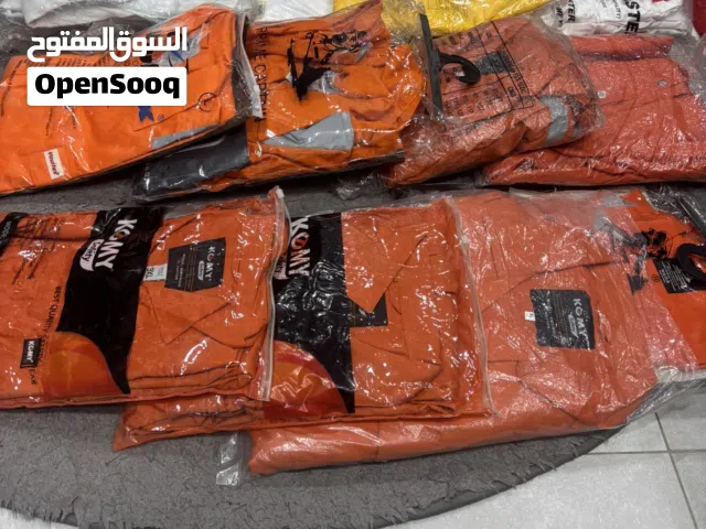 ملابس العمل جديده