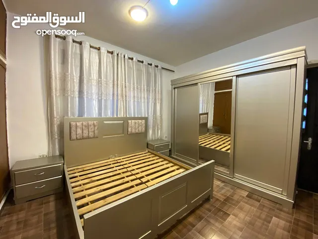 : عفش بيت كامل بحال الوكالة يصلح لعرسان غرفه نوم ماستر تفصيل خشب زان ولاتيه 18 تفصيل