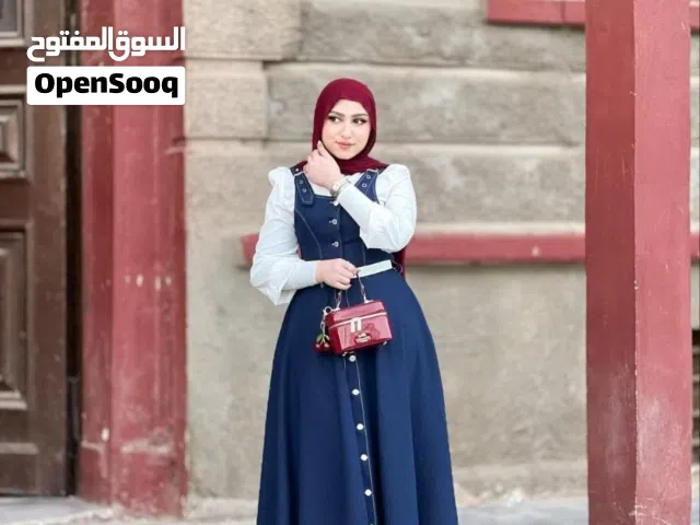 الدريس  توب وجمالوا  لما يبقي الدريس سمبل وفي نفس الوقت خامتوا تحفه علشان فريسكا محمل وتفاصيلتوا شيك