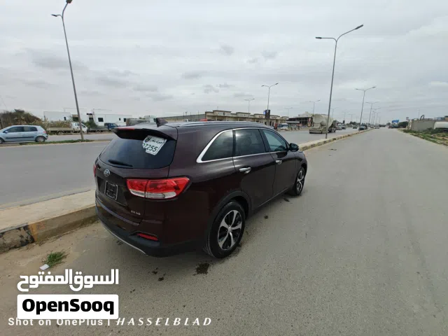 سورينتو 2017 3 صفات خاشة لها شهر رسالة مفتوحة محرك 33 فل ماعدا فتحة زواق جزء من الباب جنب السواق