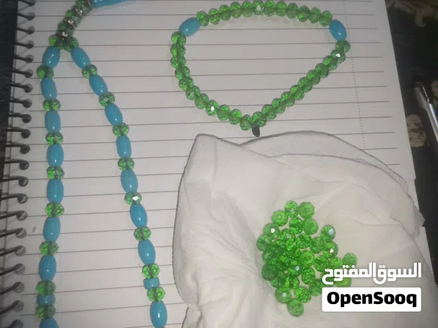 مسبحه رجالي فيروص زراعي (مخبري) مع احجار  سندلوس طبيعي شفاف مكحل بلون اخضر عشبي 28