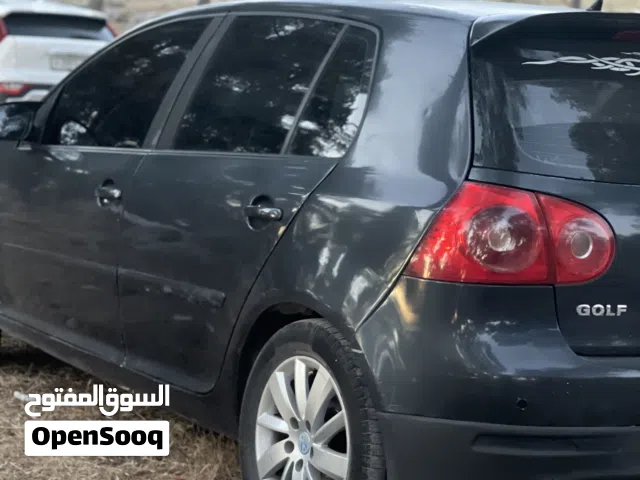 Golf mk5 2006 دفعة وشيكات