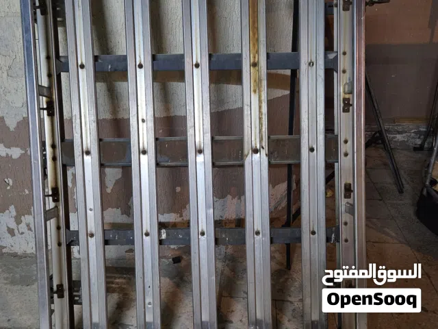 سلة سقف لسيارات الجيب بحالة جيدة جدا للبيع