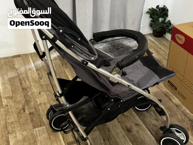 للبيع عربة اطفال giggles