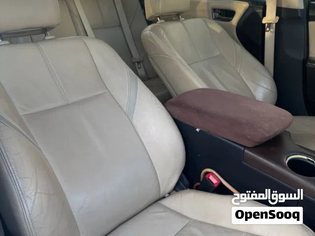 تويوتا افلون موديل 2013 XLE