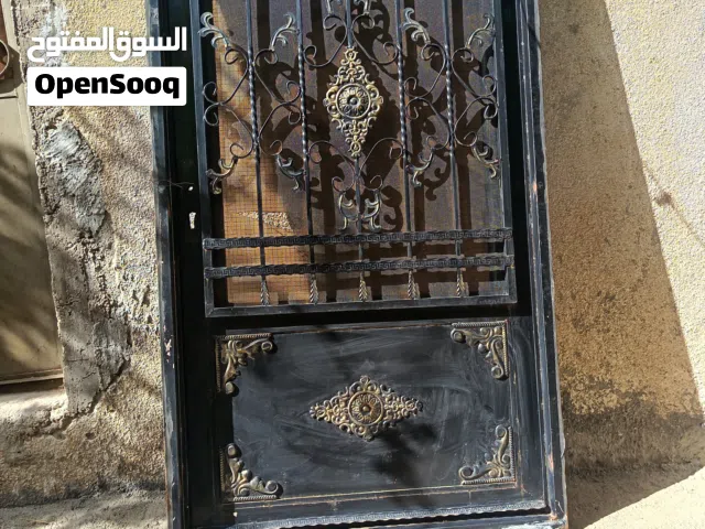 باب حديد ثقيل تفصيل