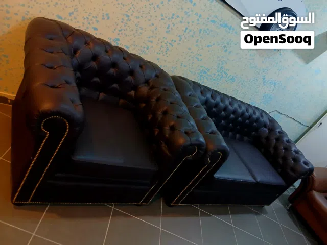 للبيع اثاث مكتب بحاله الجديد وبسعر معقول ولا يوجد بهم اي عيوب