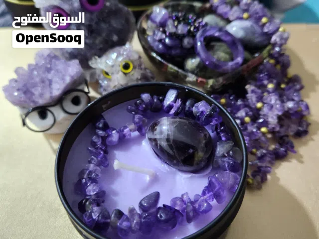 شموع عطرية مع أسواره من أحجار كريمة طبيعية
