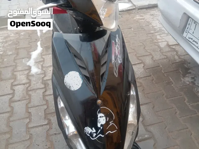 2005 ياماها Bolt