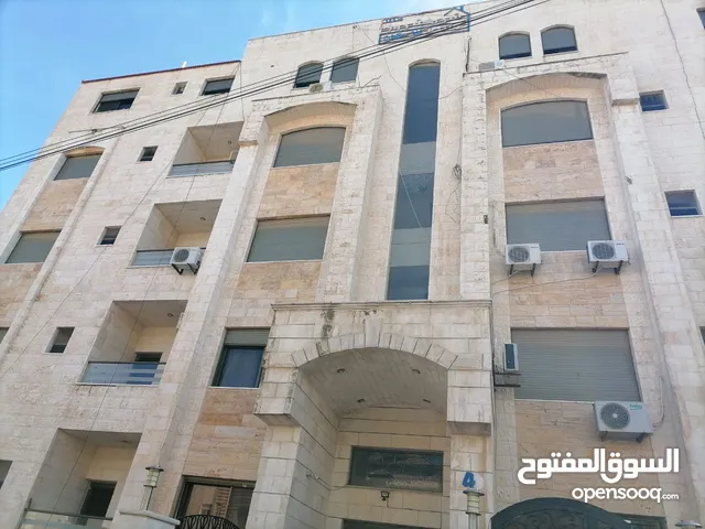 135m2 3 Bedrooms Apartments for Sale in Amman Um El Summaq
