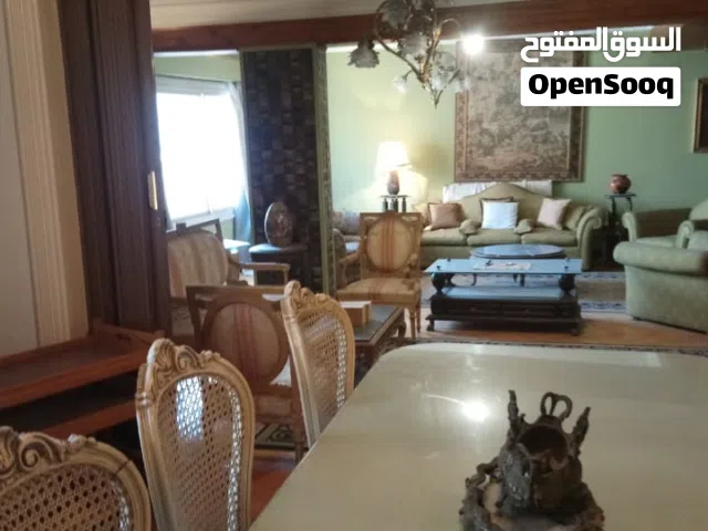 275 m2 3 Bedrooms Apartments for Sale in Giza Dokki