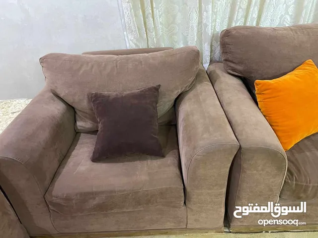 كنب للبيع بسعر ممتاز