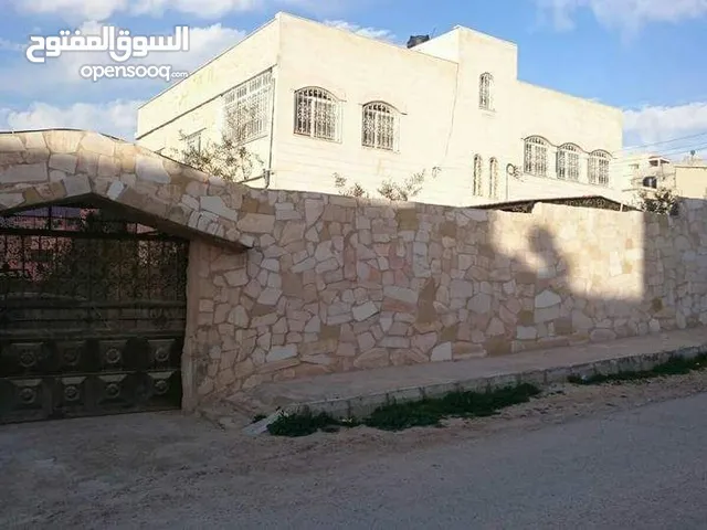 202 m2 More than 6 bedrooms Townhouse for Sale in Zarqa Al Hashemieh