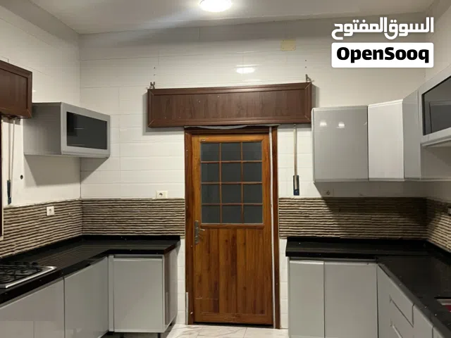 1 m2 3 Bedrooms Apartments for Rent in Tripoli Al-Nofliyen
