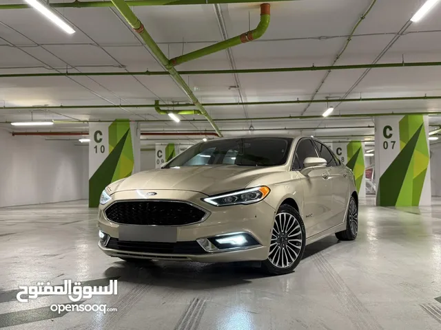 فورد فيوجن تيتانيوم لون مميز كليييين تايتل فحص كامل توب نظافة مالك واحد بسعر مميز