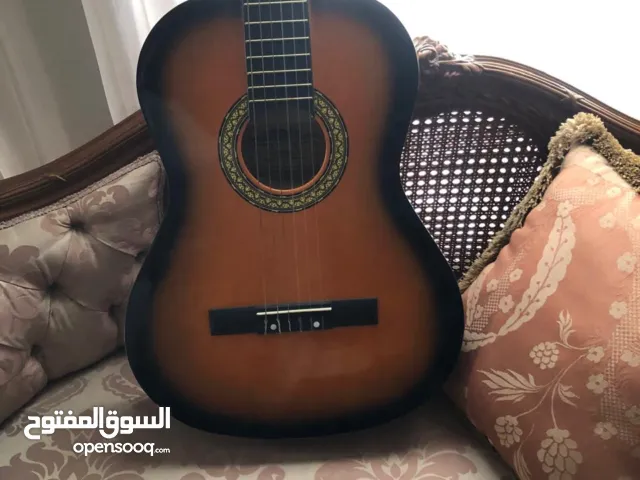 فتنس 6 اوتار مقاس 39 انش - بحالة ممتازة- للمبتدئين