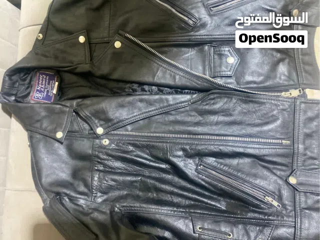 جاكيت جلد اسود