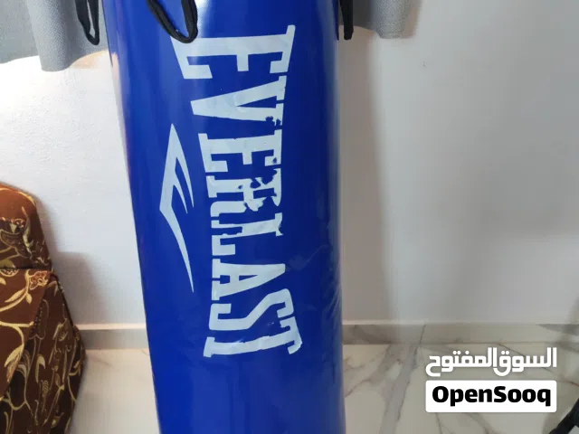 كيس ملاكمه ايفرلاست مع معداته