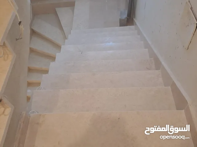 تركيب جميع انواع السيراميك والارضيات والباركية والتوريد ايضا