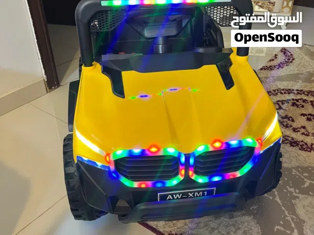 سيارة أطفال بحالة ممتازة