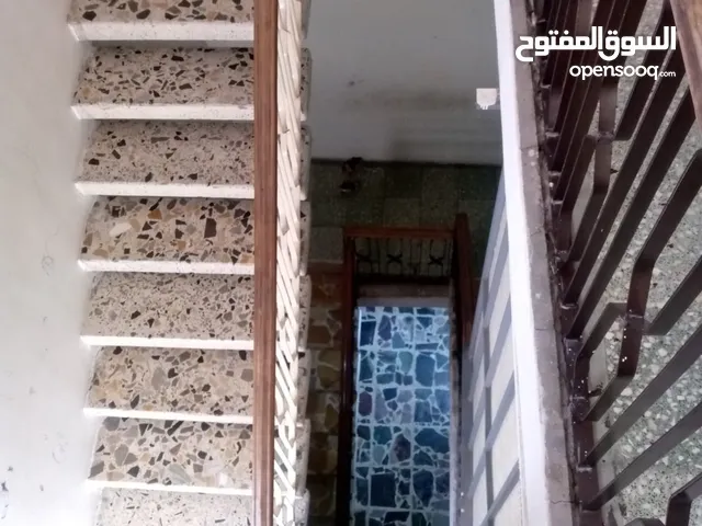 176m2 3 Bedrooms Townhouse for Sale in Baghdad University