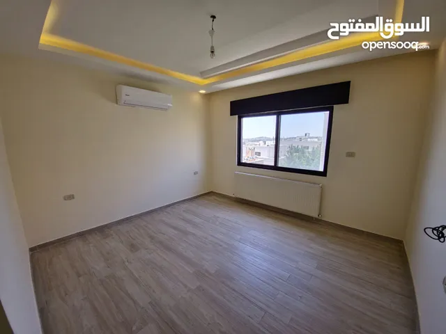 221 m2 4 Bedrooms Apartments for Rent in Amman Al Kursi