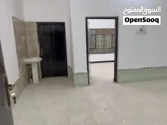 70 m2 1 Bedroom Apartments for Rent in Basra Baradi'yah