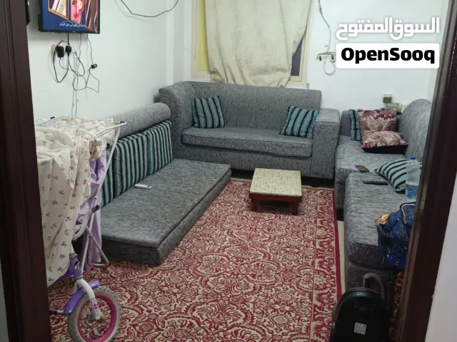غرفة وصالة