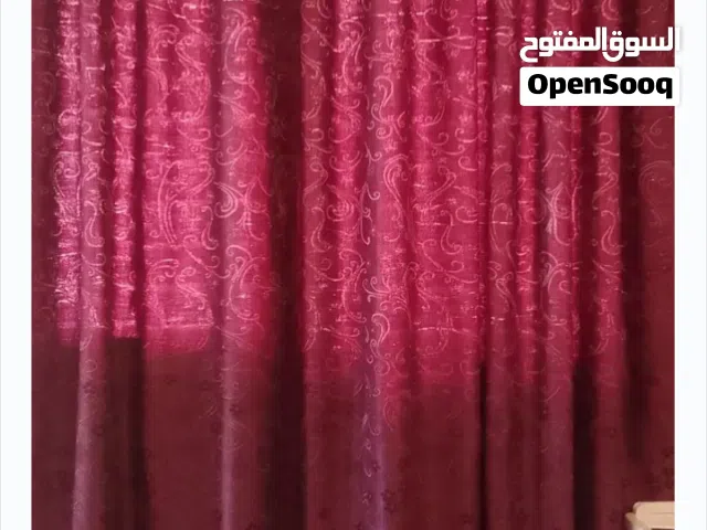 سدة سرير زوجية صالون وطاولة وستار عدد 6منادير