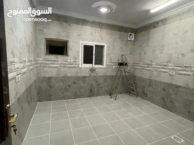 186 m2 4 Bedrooms Apartments for Rent in Al Madinah Shadhah