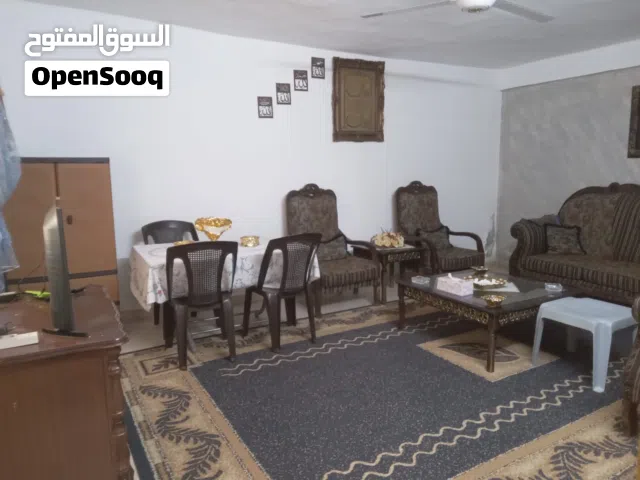 شقة أرضية للبيع