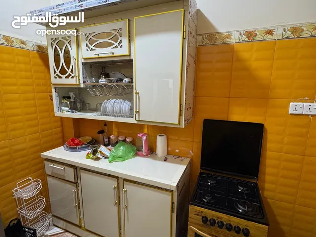 بيع مستعجل كاونتر وثلاجه وطباخ