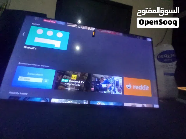شاشة للبيع نضيفه جدان جدان اسمرت فور كي كامل ليسيفر داخلي موجود في حولي 55بوصه ونسه