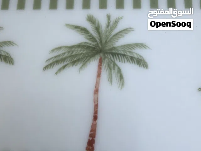 مزرعه للبيع في ثمريت  مرخصه وفيها كهربا على طريق ثمريت صلاله