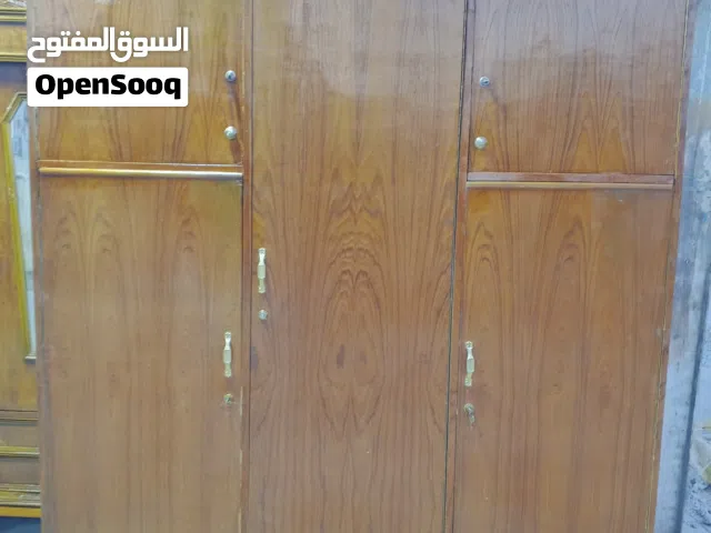 كنتور 3ابواب مستخدم  بوفيه 120سم مستخدمه  العنوان خدمة توصيل بكروه