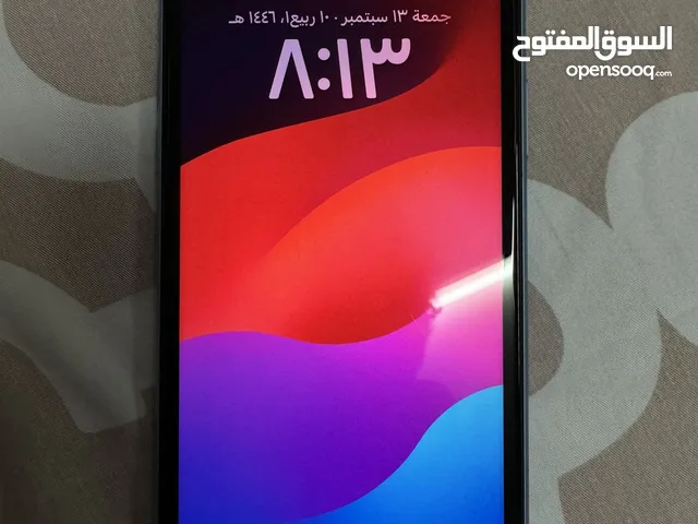 ايفون xr للبيع حالة ممتازة 64 جيجا غير مبدل اي شي استعمال خفيف