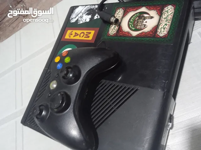 Xbox 360 e ultra slim فيه 27 لعبة معاه مانيطة وحدة مايسخنش و مفلاشي