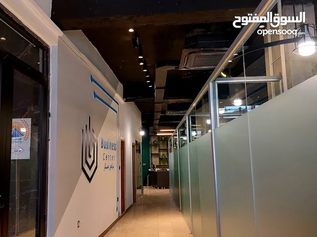 مكاتب في المنصور الداوودي