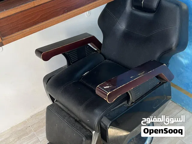 كرسي حلاقه للبيع اي استفسار.